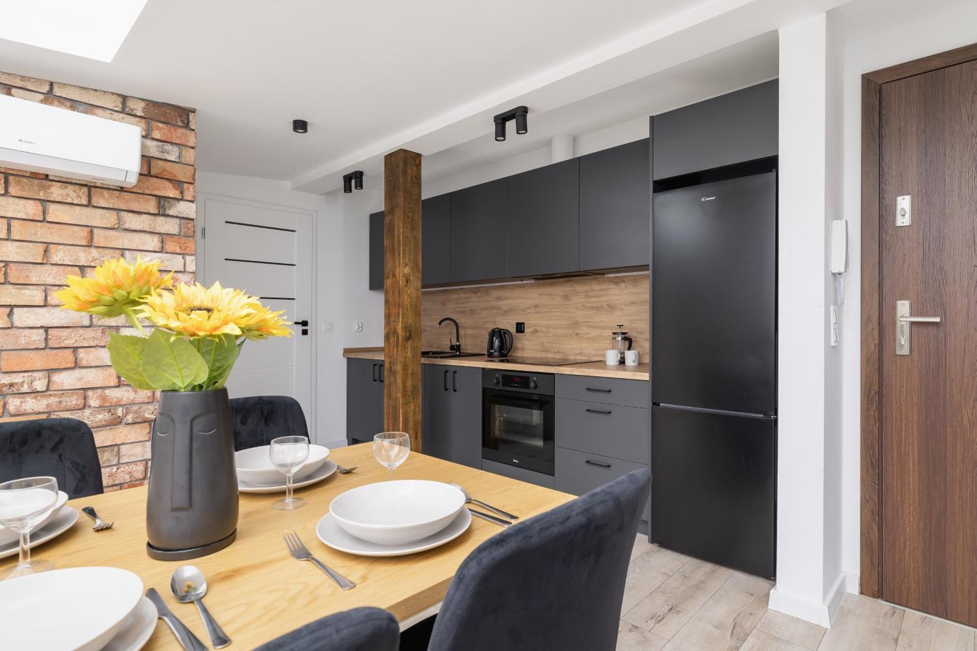 Cosy Apartments Kosciuszki Near The Main Train Station By Noclegi Renters Katowice Ngoại thất bức ảnh